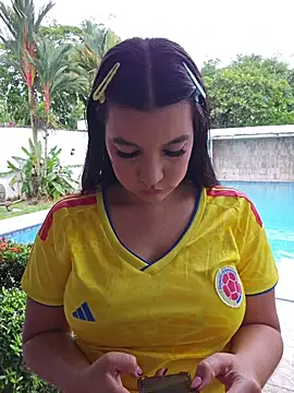 Snapshot of Pretty_Julieta chatting on July 7, 2026, 7:28 pm Pretty Julieta online show from July 7, 2026, 7:28 pm