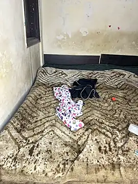 BABY JANNU  online show from April 26, 2026, 3:37 am