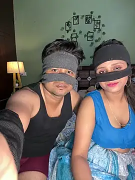 Snapshot of your_bhabhi_love chatting on June 3, 2026, 6:23 pm your bhabhi love online show from June 3, 2026, 6:23 pm