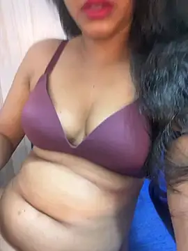 Snapshot of munni-munni6767 chatting on May 14, 2026, 6:27 pm munni-munni6767 online show from May 14, 2026, 6:27 pm