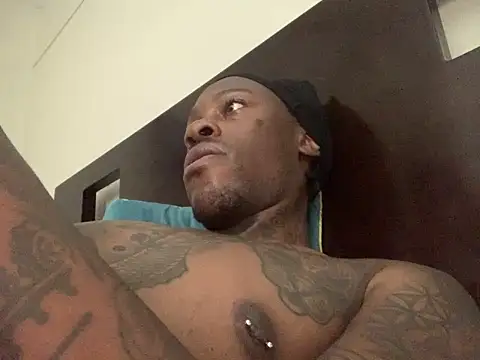 bigyenwood online show from April 24, 2026, 1:40 am