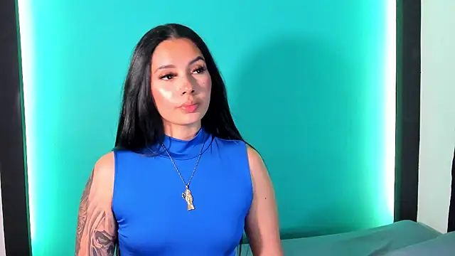 Emma AH online show from April 24, 2026, 4:31 pm