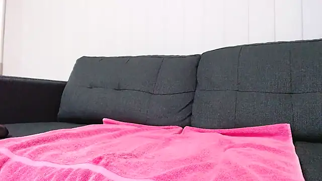 lilchristianxh online show from March 4, 2026, 7:32 pm