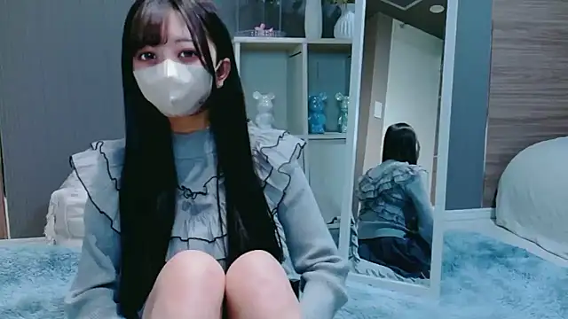 Nana-jpnk online show from March 12, 2026, 7:34 am