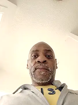 Beerad52 online show from April 8, 2026, 2:02 am