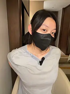 HolyMaidenLily online show from March 26, 2026, 7:50 am