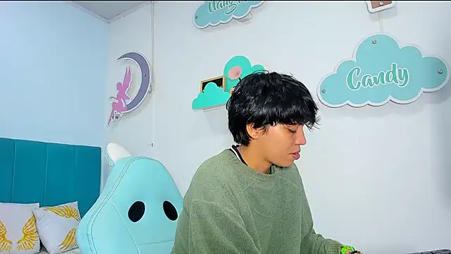 ivyheat3 online show from April 25, 2026, 3:20 am