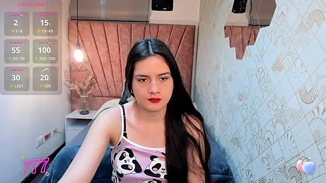 Zoe  Taylor   online show from March 20, 2026, 11:55 am