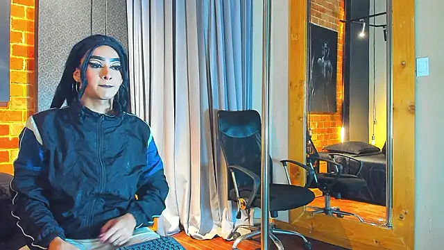 Sienna Dark online show from March 14, 2026, 11:16 am