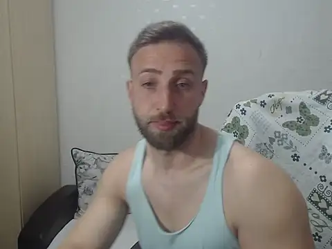Snapshot of BlondEagleMuscle chatting on April 19, 2026, 8:55 pm BlondEagleMuscle online show from April 19, 2026, 8:55 pm
