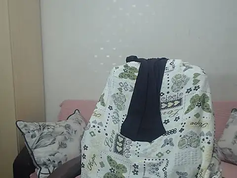 BlondEagleMuscle online show from April 8, 2026, 9:05 pm