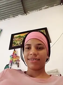 Cata pussyhot online show from May 6, 2026, 4:00 pm