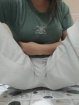 Ruby-xx online show from July 7, 2026, 5:27 pm