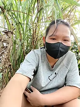 Tini-mimi online show from April 14, 2026, 12:59 am