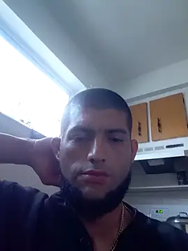 ElNeneTravieso69 online show from May 5, 2026, 11:13 am