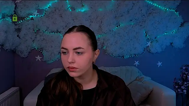 Snapshot of polly_rosse chatting on April 4, 2026, 1:06 pm polly rosse online show from April 4, 2026, 1:06 pm