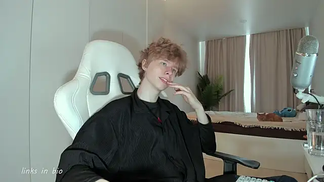 Wawesuc online show from April 16, 2026, 6:03 am