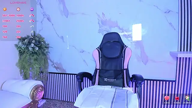 Gigi cutte  online show from April 22, 2026, 12:12 pm