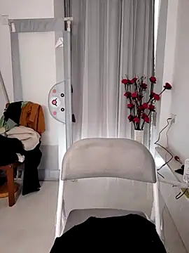 nini10052026 online show from March 17, 2026, 3:42 am