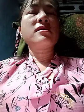 Snapshot of Yuhi3d chatting on June 19, 2026, 12:33 pm Yuhi3d online show from June 19, 2026, 12:33 pm