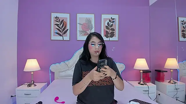 Snapshot of YayaQueen chatting on May 29, 2026, 12:11 pm YayaQueen online show from May 29, 2026, 12:11 pm