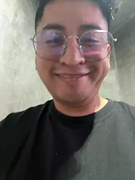 GoldenM95 online show from April 20, 2026, 9:27 pm