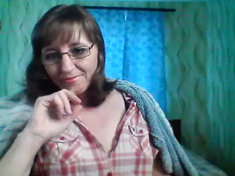 Snapshot of Alisaprice077 chatting on April 3, 2026, 7:59 am Alisaprice077 online show from April 3, 2026, 7:59 am