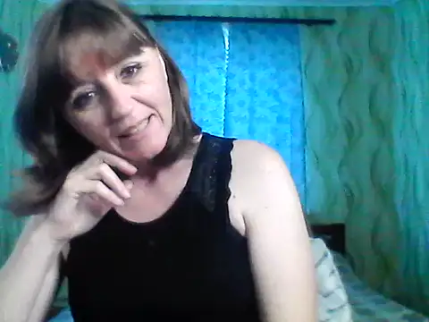 Snapshot of Alisaprice077 chatting on April 13, 2026, 7:34 am Alisaprice077 online show from April 13, 2026, 7:34 am