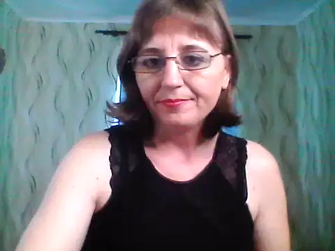 Snapshot of Alisaprice077 chatting on April 21, 2026, 7:48 am Alisaprice077 online show from April 21, 2026, 7:48 am