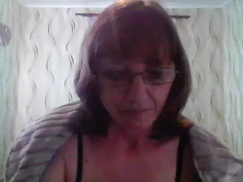Snapshot of Alisaprice077 chatting on March 21, 2026, 11:14 am Alisaprice077 online show from March 21, 2026, 11:14 am