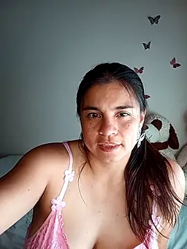 BettyBoo w online show from May 1, 2026, 2:44 pm