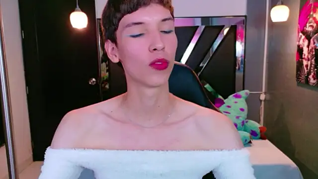 Stefany PiInk online show from April 23, 2026, 8:10 pm