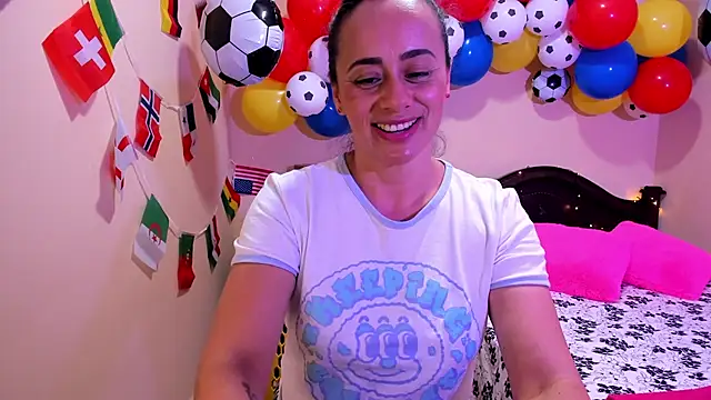 Snapshot of sara_florez12 chatting on June 11, 2026, 11:35 pm sara florez12 online show from June 11, 2026, 11:35 pm