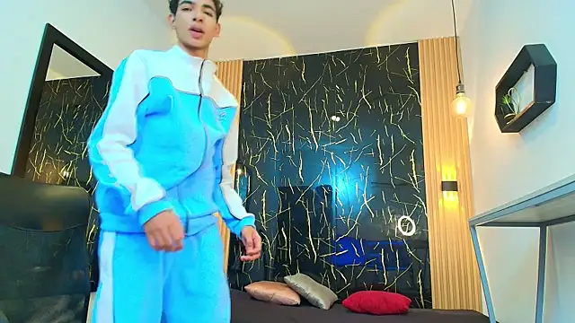 ValeriHot 1 online show from April 21, 2026, 3:13 am