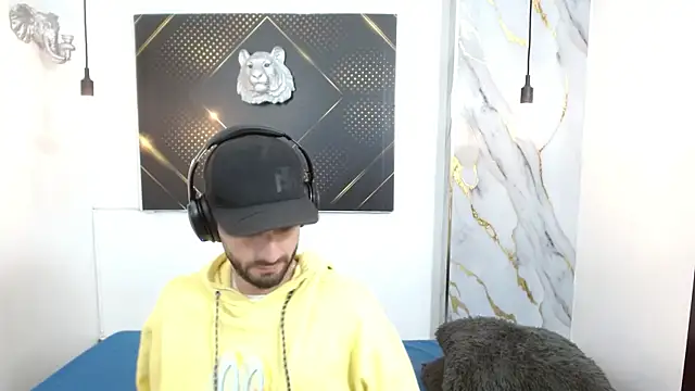 KingOfTemptation online show from April 5, 2026, 3:24 am