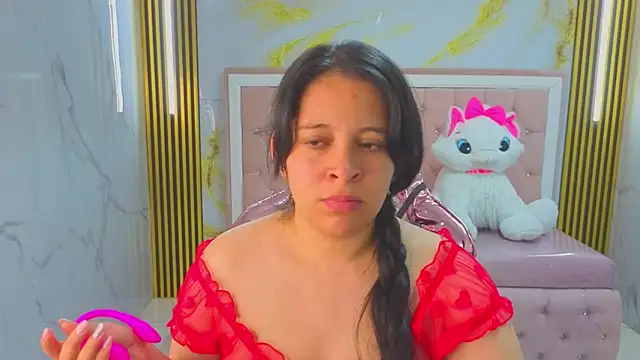 Snapshot of sara_tellez_s chatting on May 7, 2026, 3:22 am sara tellez s online show from May 7, 2026, 3:22 am