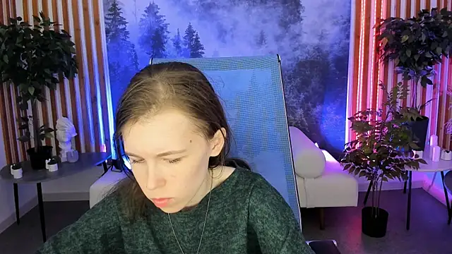 AriaGracen online show from April 4, 2026, 8:43 am