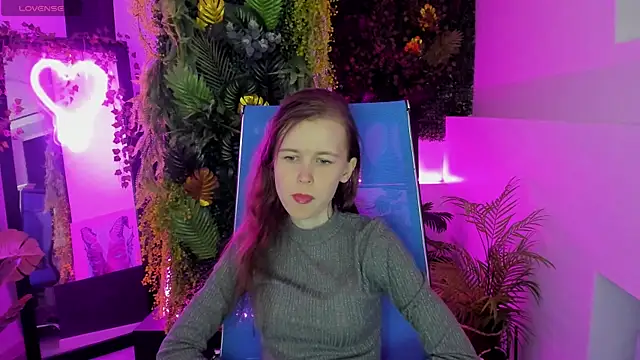 AriaGracen online show from April 14, 2026, 8:19 am