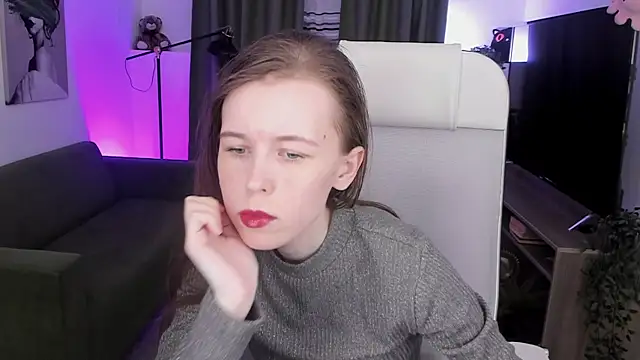 AriaGracen online show from April 3, 2026, 8:54 am