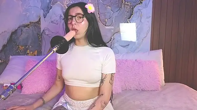 abbycandhy online show from June 19, 2026, 2:23 pm