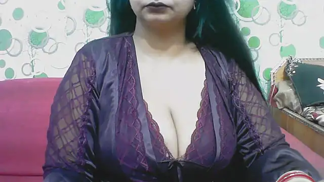 Snapshot of hard_to_do__ chatting on June 20, 2026, 6:35 pm hard to do online show from June 20, 2026, 6:35 pm