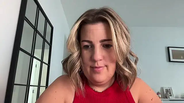 Snapshot of annabellewarick chatting on August 7, 2026, 3:07 pm annabellewarick online show from August 7, 2026, 3:07 pm