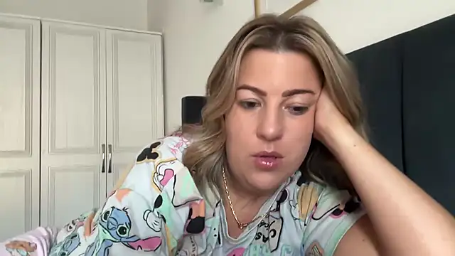 Snapshot of annabellewarick chatting on August 8, 2026, 7:04 am annabellewarick online show from August 8, 2026, 7:04 am