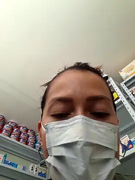 Snapshot of Dr_Edna_naughty chatting on June 30, 2026, 2:39 pm Dr Edna naughty online show from June 30, 2026, 2:39 pm