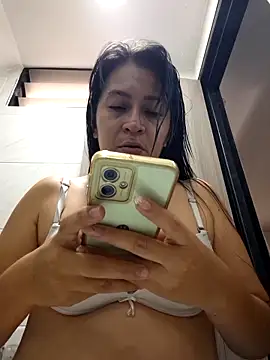 Dr Edna naughty online show from May 5, 2026, 1:25 pm