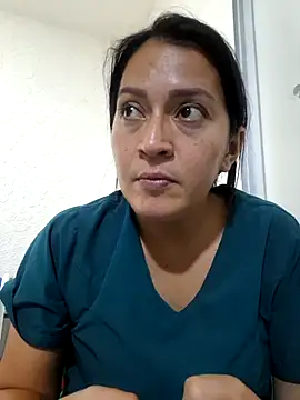 Snapshot of Dr_Edna_naughty chatting on July 5, 2026, 1:32 am Dr Edna naughty online show from July 5, 2026, 1:32 am