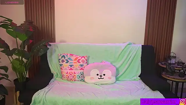 Snapshot of calypso_and_g2 chatting on April 23, 2026, 11:39 pm calypso and g2 online show from April 23, 2026, 11:39 pm