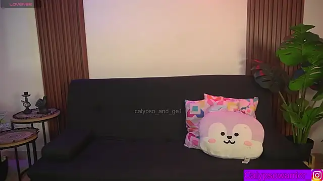 Snapshot of calypso_and_g2 chatting on April 11, 2026, 1:02 am calypso and g2 online show from April 11, 2026, 1:02 am