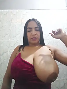 Snapshot of Carolinna chatting on May 26, 2026, 2:26 pm Carolinna online show from May 26, 2026, 2:26 pm