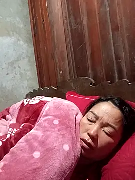 Yellow-pink online show from March 9, 2026, 3:04 pm